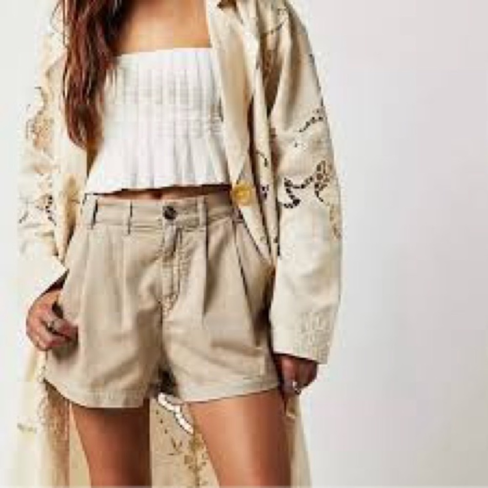 Free People Billie Shorts - tan safari shorts
